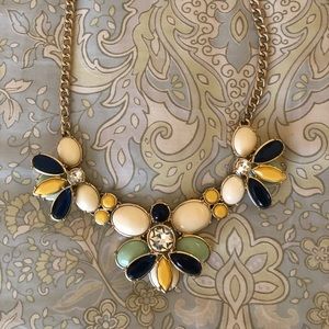Vintage Talbots 🐝 Queen Bee Necklace RV $89.50
